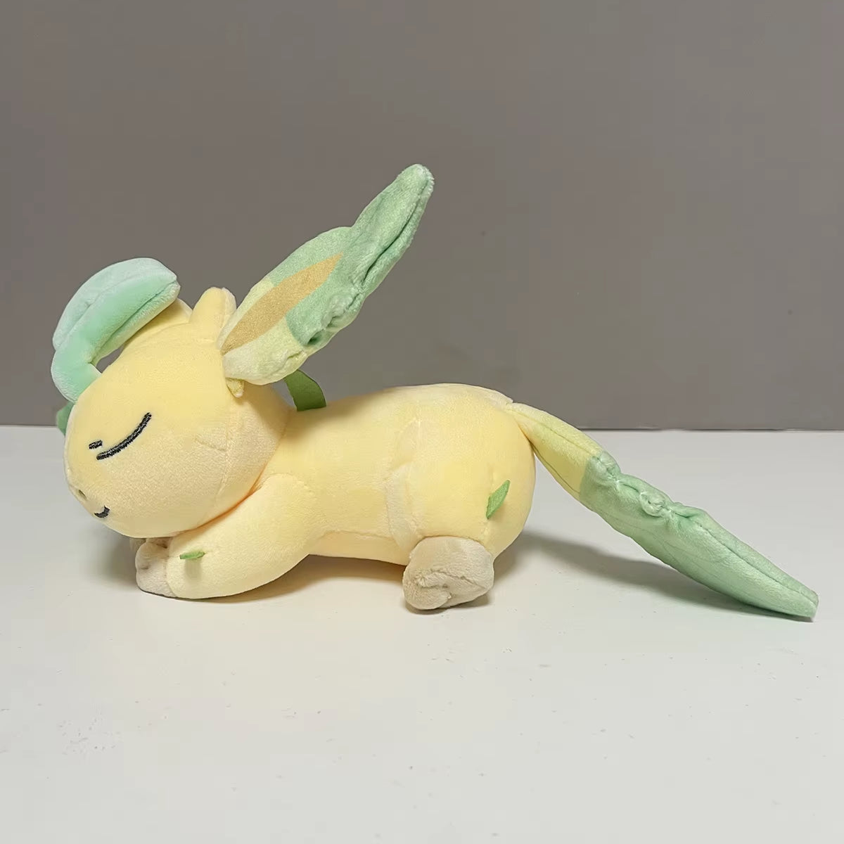 New Sleeping Pokemon Plush Toy Soft Cute Eevee Evolution Glaceon Leafeon Sylveon Doll Gifts
