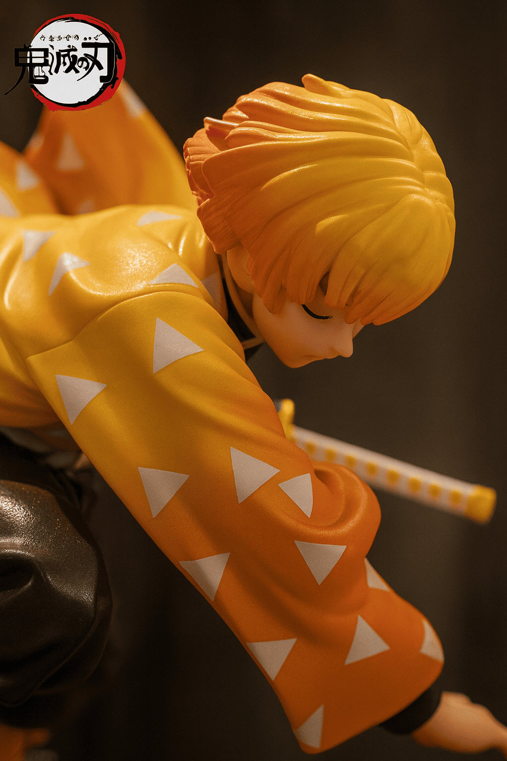 Figurine Agatsuma Zenitsu – 15 cm